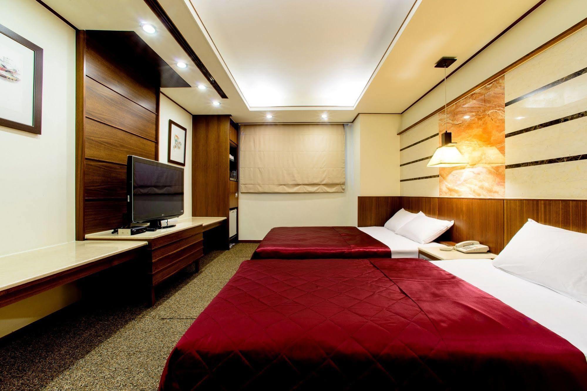 Kao Yuan Hotel - Zhong Shan Taichung Exterior photo