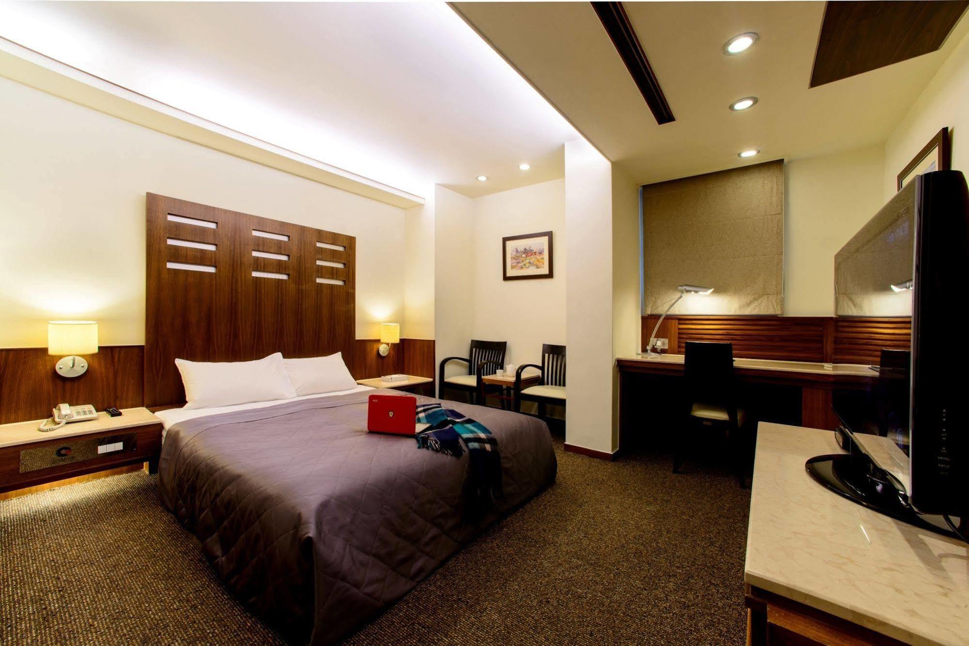 Kao Yuan Hotel - Zhong Shan Taichung Exterior photo